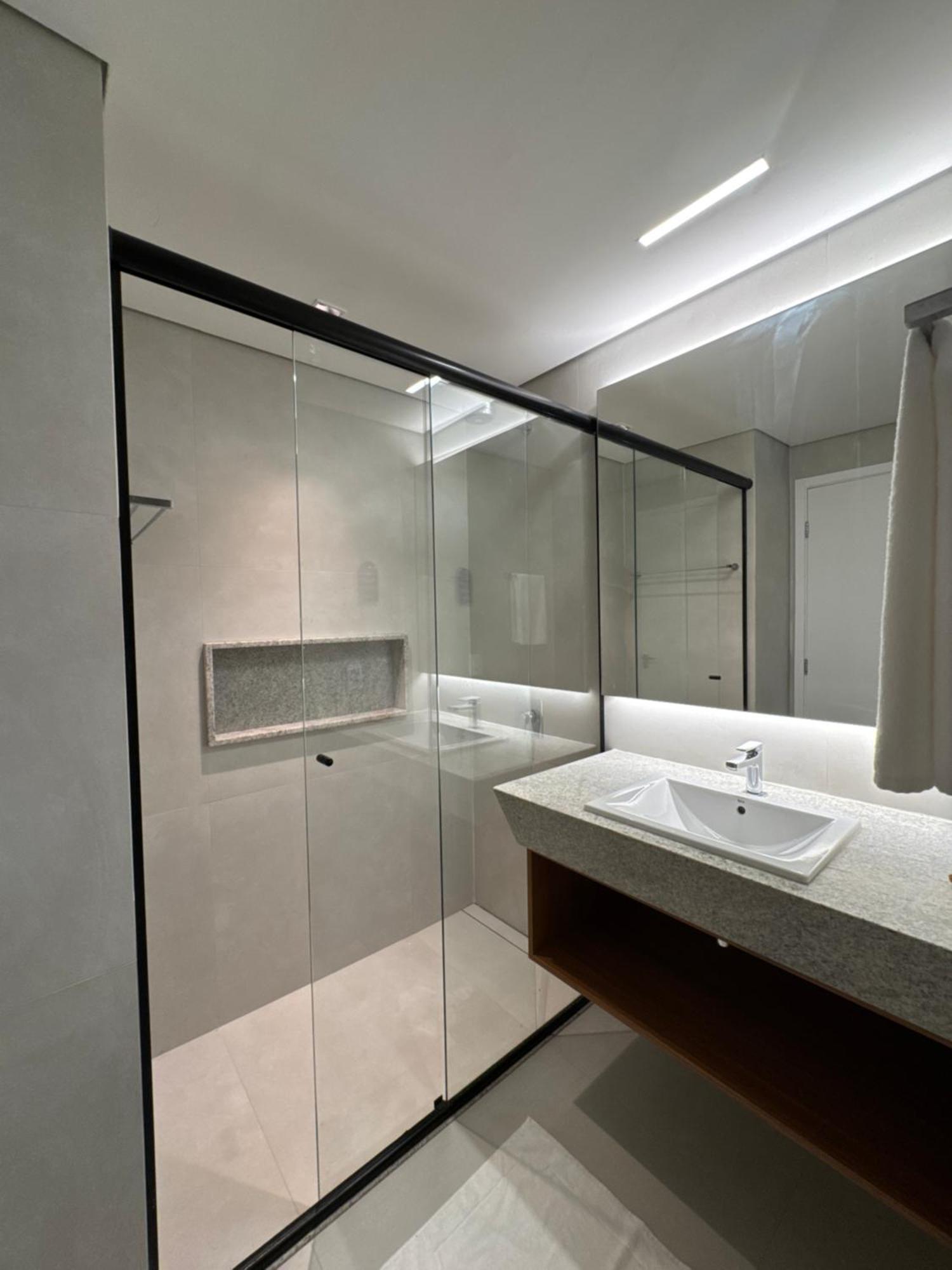 One-Bedroom Deluxe Apartment