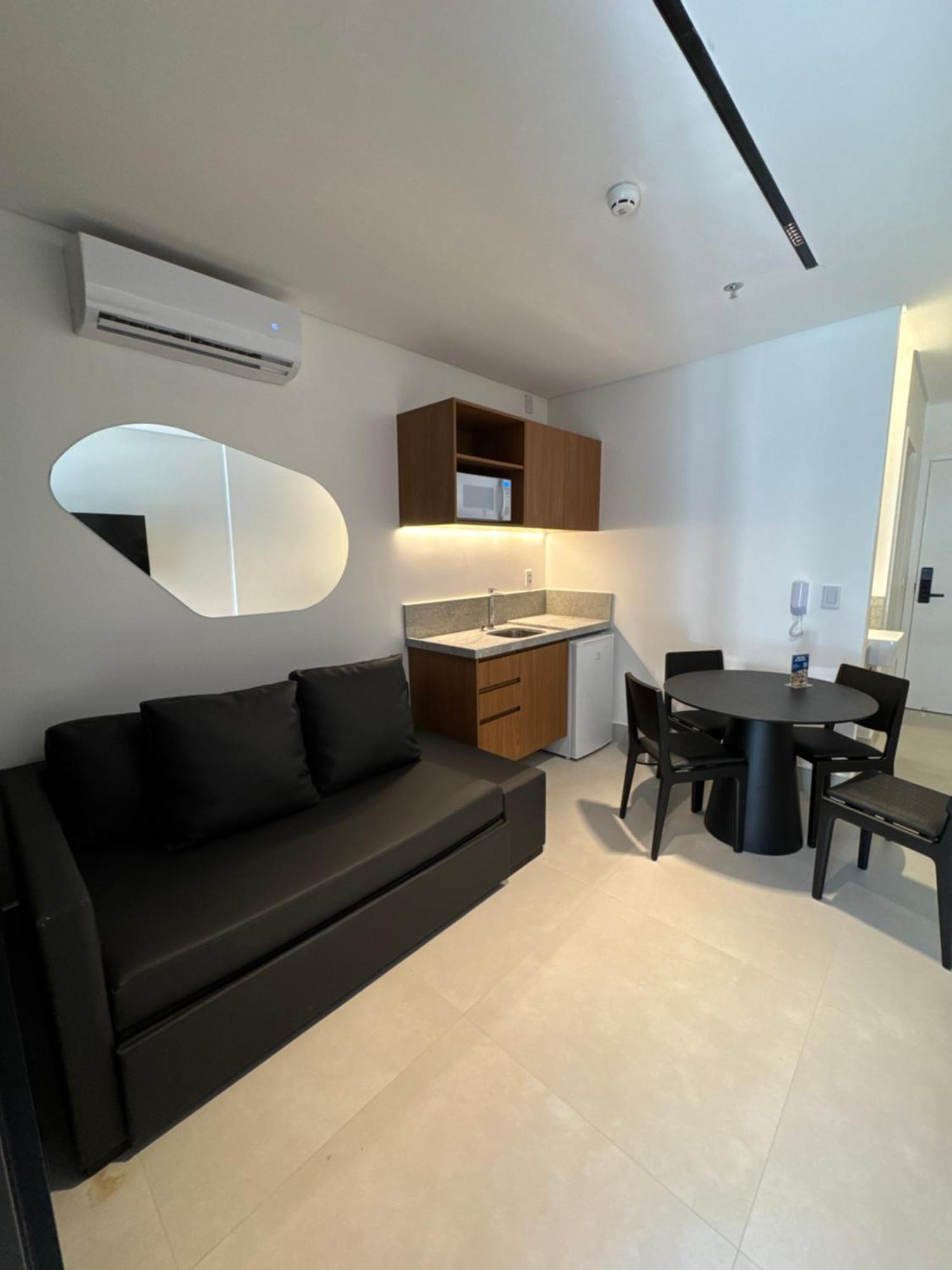 One-Bedroom Deluxe Apartment