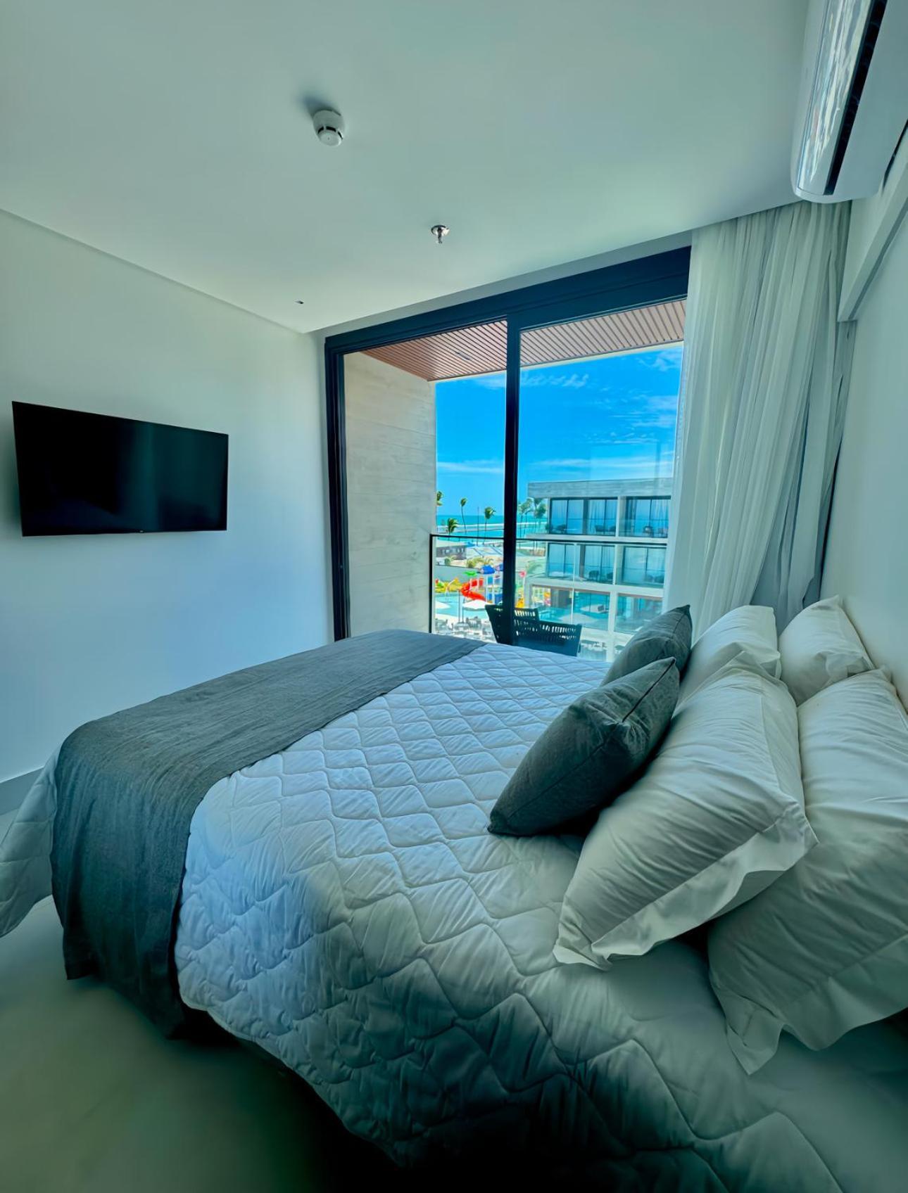 One-Bedroom Deluxe Apartment